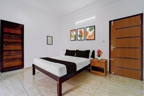 Super Hotel O Nettoor Junction Kochi