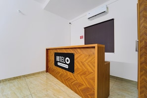 Lobby - Super Hotel O Nettoor Junction Kochi (Kochi)