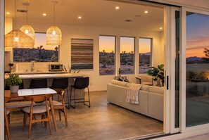 Interior - Modern 2-bedroom house with Pool & Spa Joshua Tree (Joshua Tree)
