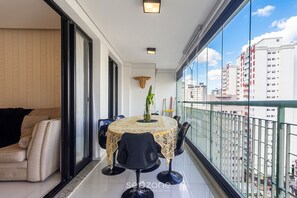 Dining - Well-located Apt. in Condo. w/ Pool Brl1414 (São Paulo)