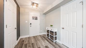 Unit 3 - entryway