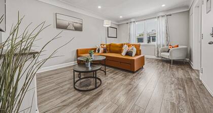 Whole House, 3 Units, Parking, Steps to DT | IOB