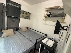 Room - Room-cozy Bedroom Sleep two Guest has Wi (Camden)