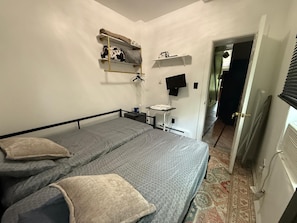 Room - Room-cozy Bedroom Sleep two Guest has Wi (Camden)