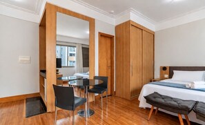 Room - Studio Well-located in Condo. w/ Pool Lah0501 (Belo Horizonte)