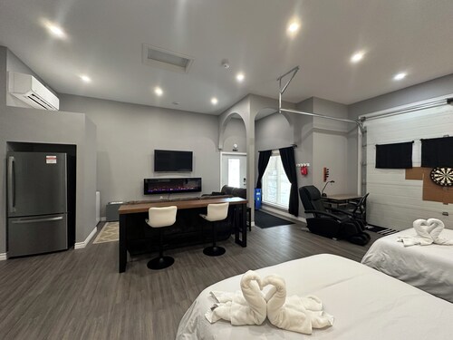 Modern Coach House