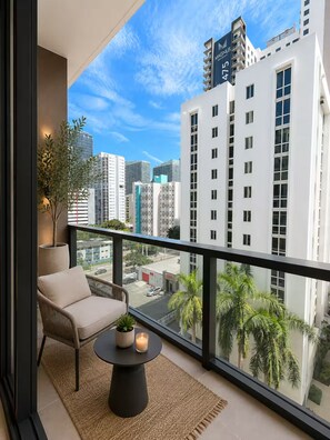 Property grounds - Enjoyable 1-bedroom apartment in peaceful Miami neighborhood (Miami)