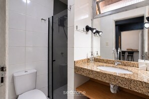 Bathroom - Well-located Apt. w/ City View Smh0301 (Florianópolis)