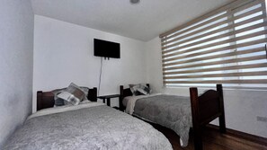 Room - New Listing (Quito)
