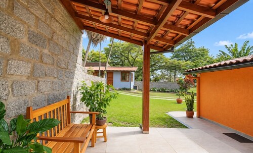 House in Condo. 660m From the Beach Fth1440