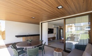 Outdoor dining - Duplex House w/ Pool & Priv. Grill Zam0005 (Passo de Camaragibe)