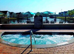 Pool - Spacious 4-bedroom townhome with AC in peaceful Kissimmee FL Gated Community, (Kissimmee)