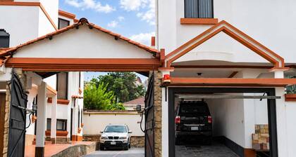 Calacoto Jacuzzi Suite in Prestigious Zona Sur
