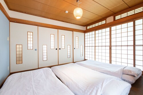 Beautiful parkview 3-bedroom condo with AC/WiFi in Hokkaido's capital Sapporo