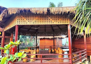 Outdoor dining - LuiPaz Resort Saintmartin (Saint Martin's Island)