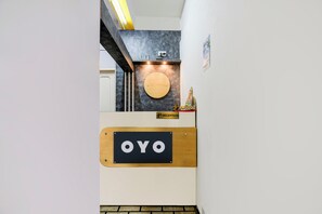 Lobby - Super Hotel O Bidhan Market Siliguri (Siliguri)