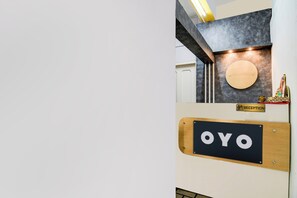 Lobby - Super Hotel O Bidhan Market Siliguri (Siliguri)