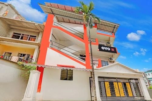OYO 823046 King's Hotel & Banquet