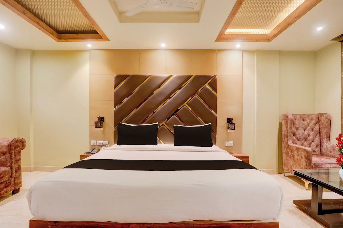 Townhouse Pattern Townhouse Oak Amity University Patna, Danapur: Hotel Reviews, Rooms ...