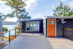 Exterior - Deception Pass Waterfront: Salish Sea Serenity (Anacortes)