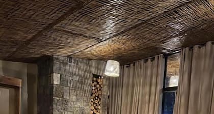 Gahinga Community Lodge