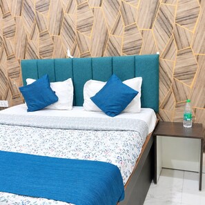 Room - Hotel Paradise Inn (Indore)
