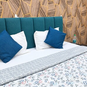 Room - Hotel Paradise Inn (Indore)