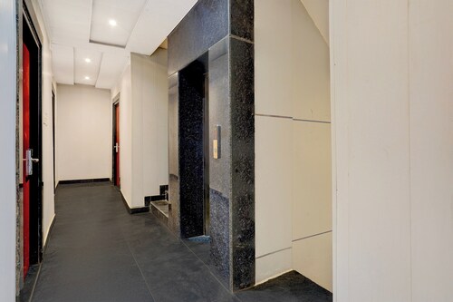 Townhouse Varanasi Cantonment