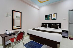 Room - Super Collection O Patna Airport (Danapur)