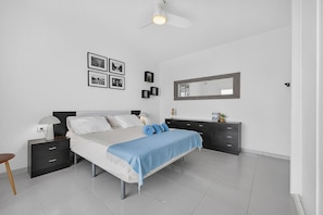 Bedroom - Island Village Paradise apartment (Costa Adeje)