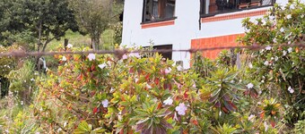 Hacienda Molobog: 3BR near Cuenca, Mountain Views & Gardens