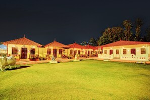 Ngoại thất