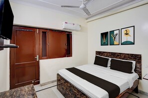 Room - Super Hotel O by OYO ISBT Sector 43 Bus (Chandigarh)