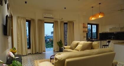 SOLANA HILLS RETREAT LLP