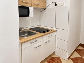 Private kitchen - Vienna City Escape 1BR and Living Room (Wien)