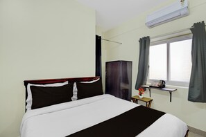 Room - Collection O Green Hills Road (Hyderabad)