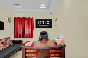 Lobby - Super Hotel O District Court Ranga Reddy (Hyderabad)
