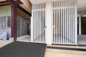Perincian bahagian luar