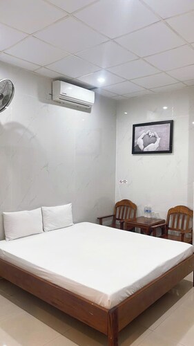 BLUE LANTERN HOMESTAY