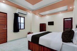 Room - OYO Collection O Kanpur Domestic Airport (Kanpur)
