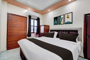 Room - OYO Collection O Kanpur Domestic Airport (Kanpur)