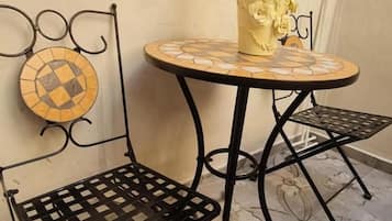 Tempat makan outdoor