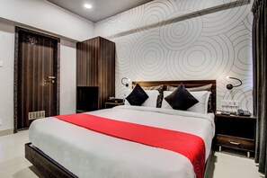 Room - Super Collection O Rajdhani Hotel (Pune)