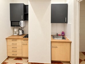 Private kitchen - Stay Awhile Vienna 2BR with Living Room (Wien)