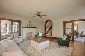 Interior - 1 Mi to Culver-stockton College: Home w/ Yard (Canton)