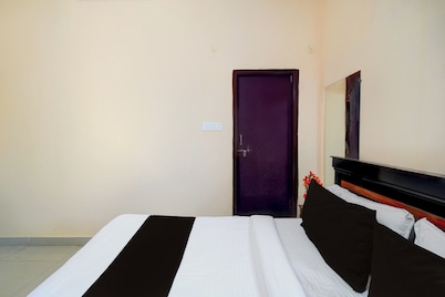 Super Hotel O Bharat Institute of