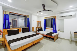 Room - Townhouse Sarath City Mall Hyderabad (Hyderabad)