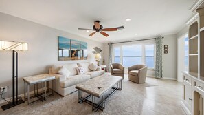 Living area - Windward Bay Penthouse Escape 2 Bedroom Condo (Longboat Key)