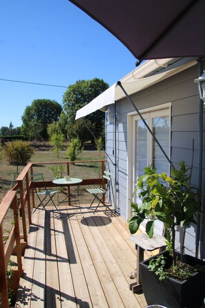 Outdoor dining - New Listing (Saint-Méard-de-Gurçon)