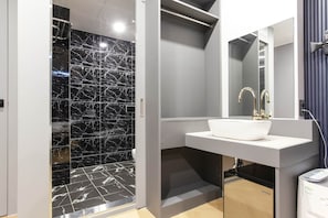 Bathroom - MS HOTEL (Seoul)